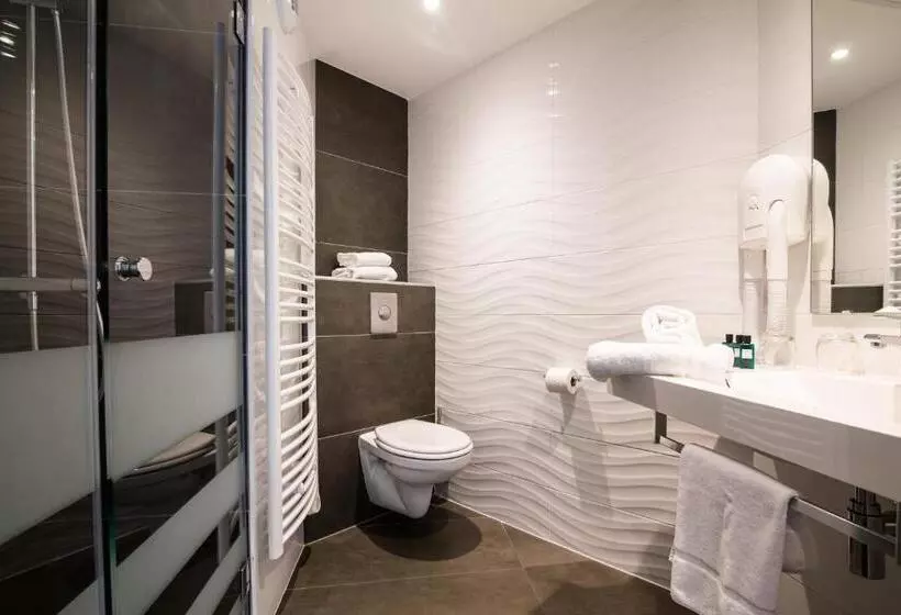 スタンダードトリプルルーム, Le Lodge Brit Hotel Strasbourg Zenith