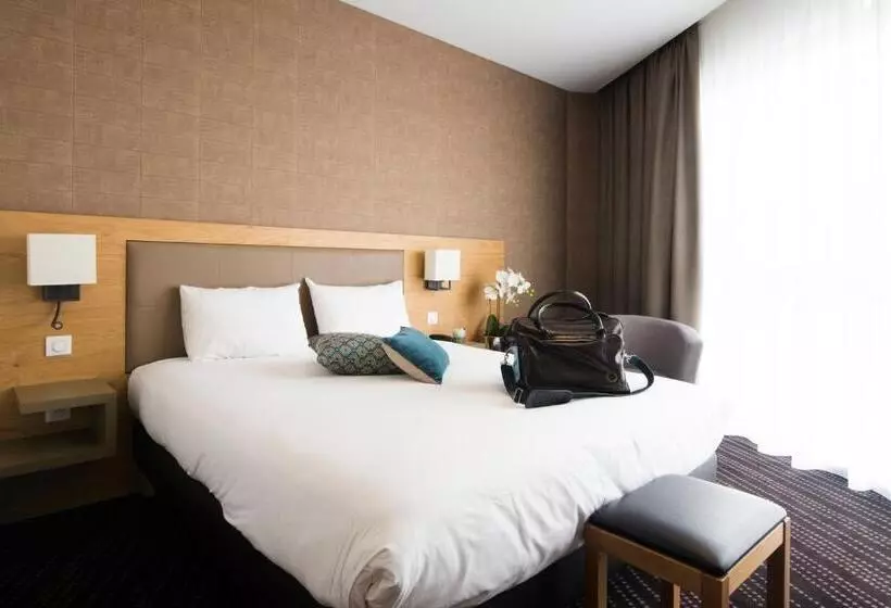 スタンダードトリプルルーム, Le Lodge Brit Hotel Strasbourg Zenith