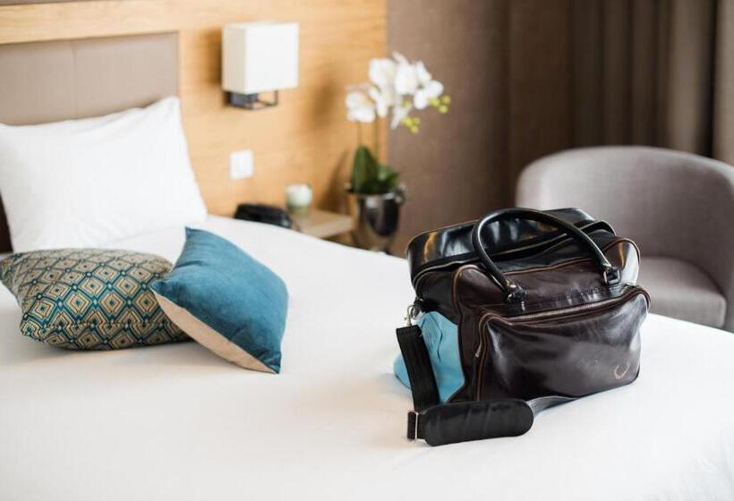 Семейный Номер, Le Lodge Brit Hotel Strasbourg Zenith