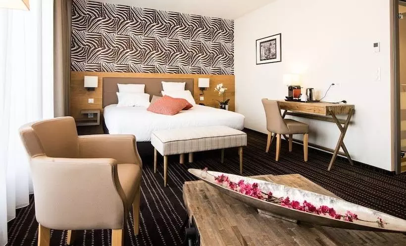 スイート, Le Lodge Brit Hotel Strasbourg Zenith