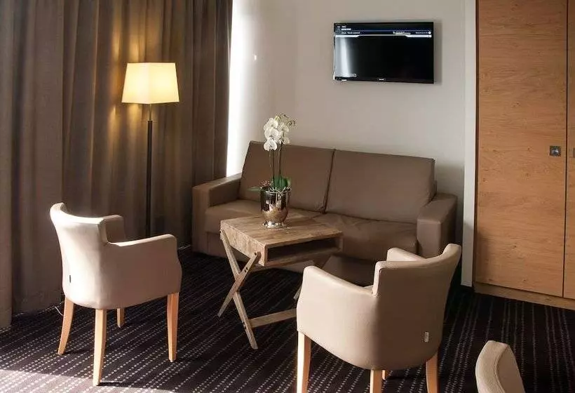 スイート, Le Lodge Brit Hotel Strasbourg Zenith