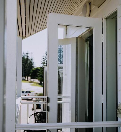 2 Bedroom Apartment Pool View, The Jetty Resort