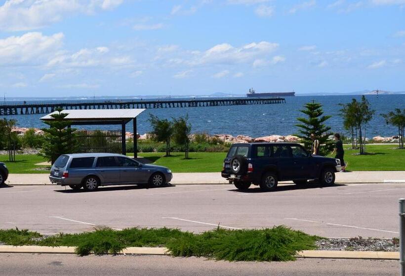 آپارتمان 2 خوابه با چشمانداز دریا, The Jetty Resort