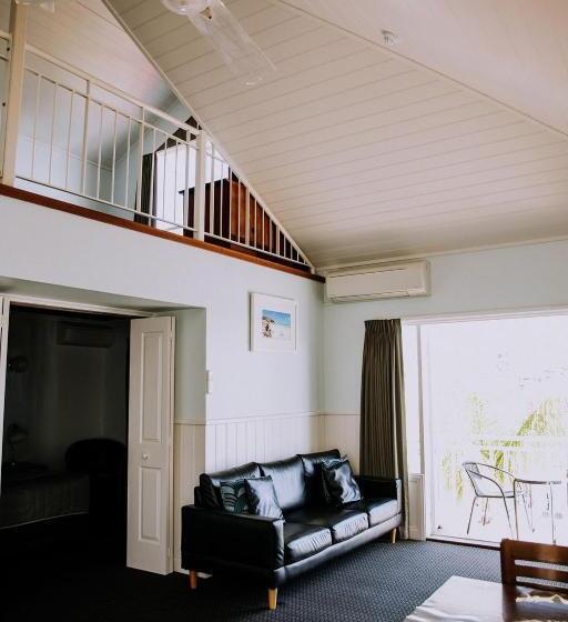 آپارتمان 2 خوابه با چشمانداز دریا, The Jetty Resort