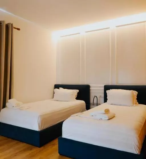 سوییت, Sharm Hotel Luxury