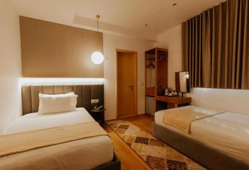 اتاق استاندارد با چشم‌انداز شهر, Sharm Hotel Luxury