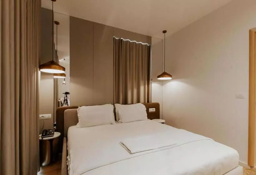 اتاق استاندارد با چشم‌انداز شهر, Sharm Hotel Luxury