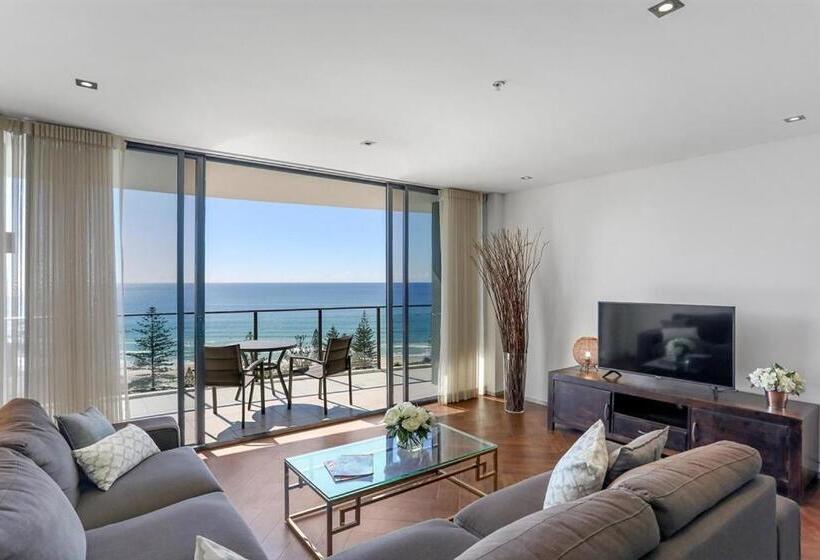 شقة سوبيريور من غرفتي نوم مطلة على البحر, Ambience On Burleigh Beach