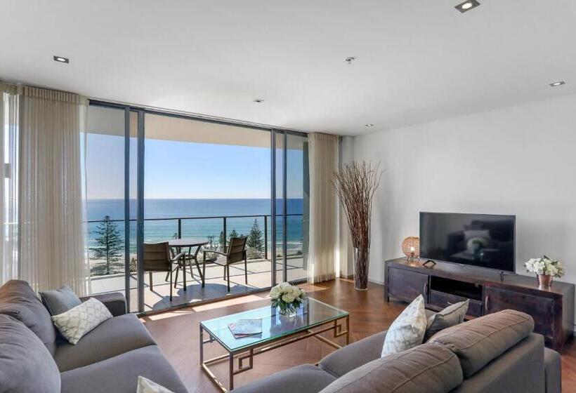 شقة سوبيريور من غرفتي نوم مطلة على البحر, Ambience On Burleigh Beach