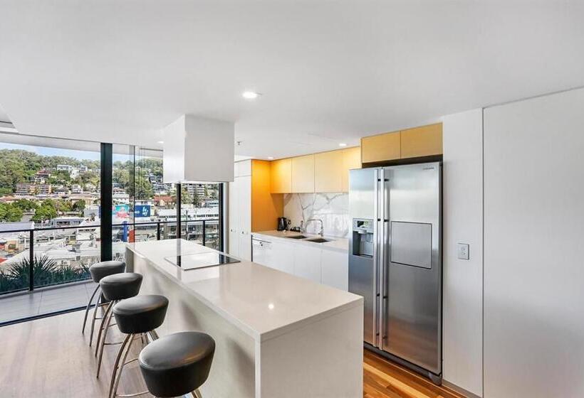 شقة 3 غرف نوم إطلالة جانبية على البحر, Ambience On Burleigh Beach