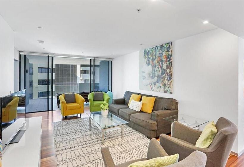 شقة 3 غرف نوم إطلالة جانبية على البحر, Ambience On Burleigh Beach