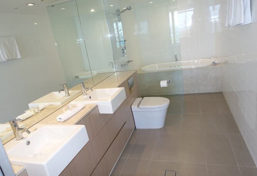 شقة 3 غرف مطلة على البحر, Ambience On Burleigh Beach