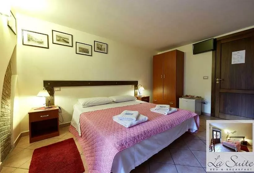 اتاق لوکس با بالکن, B&b La Suite