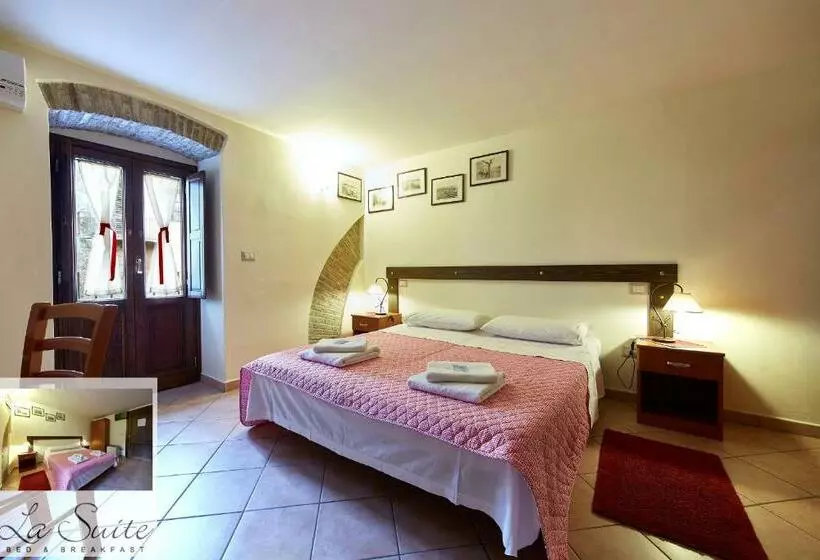اتاق لوکس با بالکن, B&b La Suite