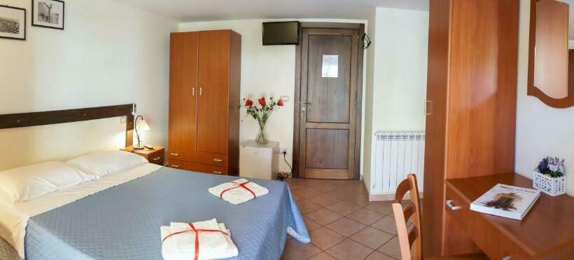 Номер Deluxe с Балконом, B&b La Suite