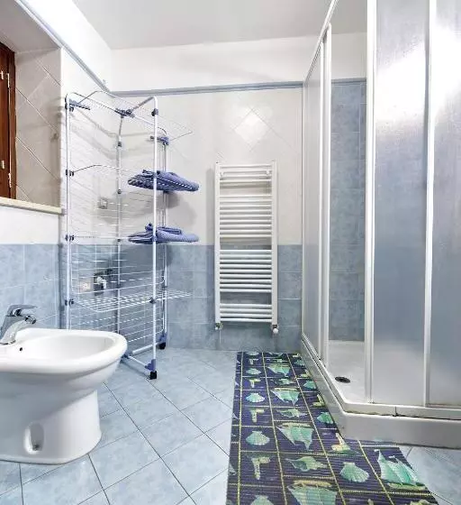 اتاق خانوادگی, B&b La Suite
