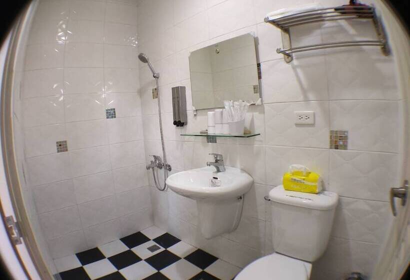 سوییت خانوادگی, Sara S House