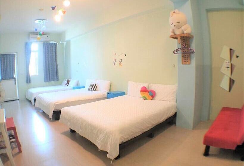 سوییت خانوادگی, Sara S House