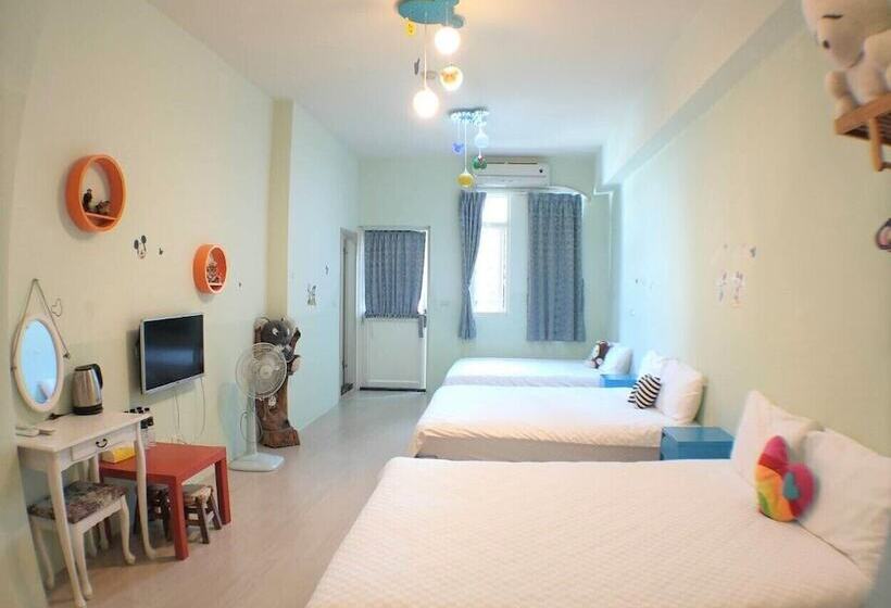 سوییت خانوادگی, Sara S House