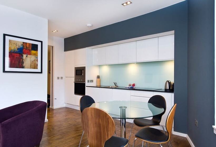 דירת חדר, Destiny Scotland  The Malt House Apartments