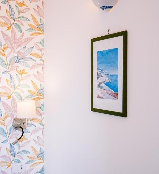 اتاق استاندارد با بالکن و چشم‌انداز دریا, Al Borgo Torello