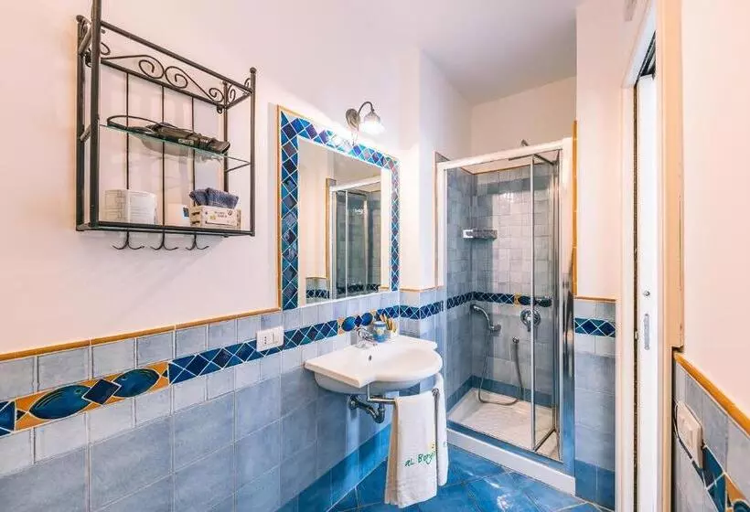 اتاق اکونومی, Al Borgo Torello