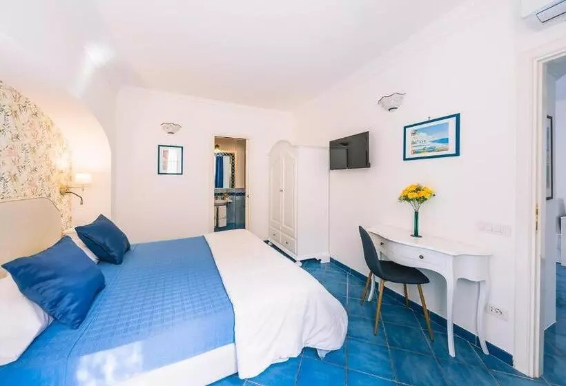 اتاق اکونومی, Al Borgo Torello