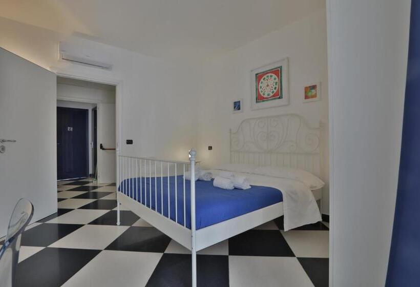 Standard room with outdoor bath, Casa Galati