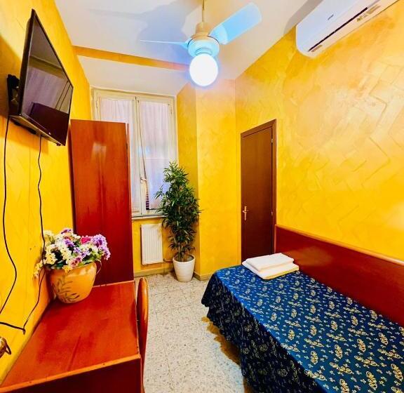 اتاق استاندارد یک نفره, Casali