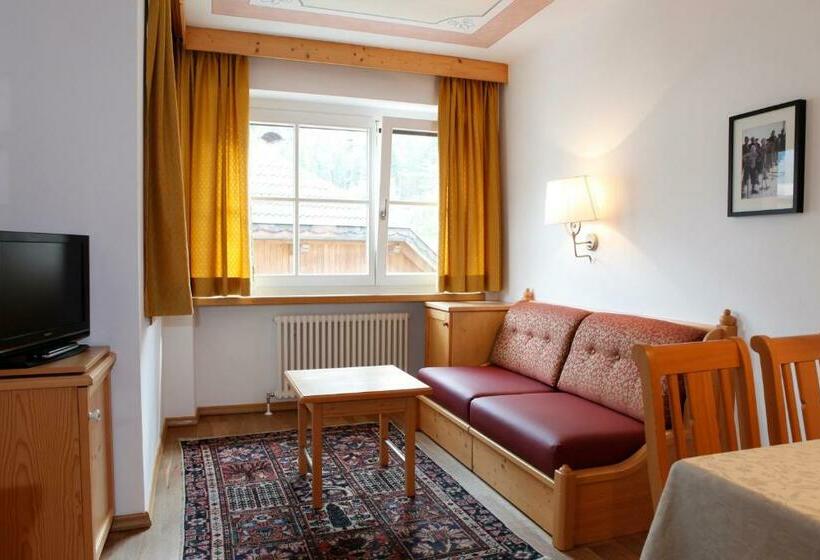 דירת חדר סופריור, Christophorus Mountain Residence