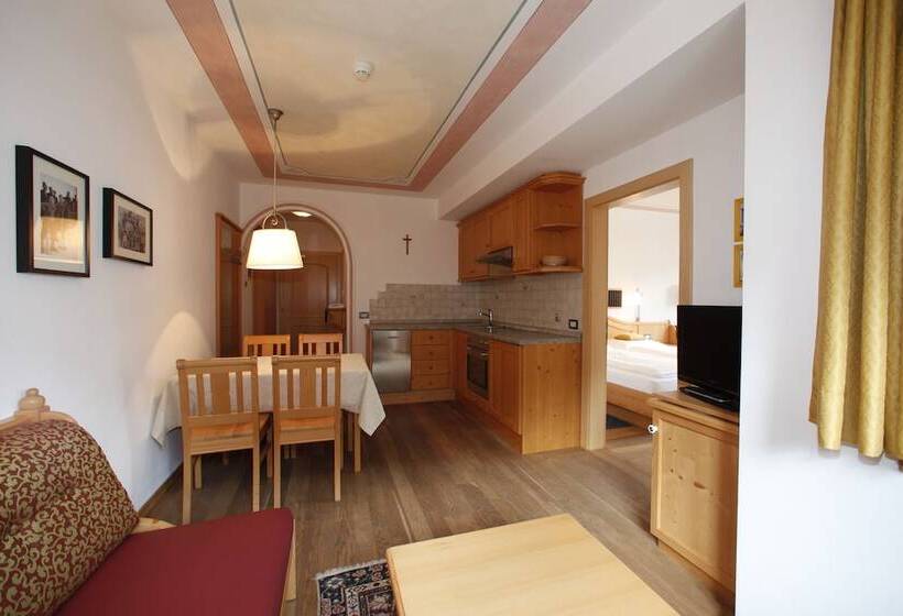 דירת חדר סופריור, Christophorus Mountain Residence