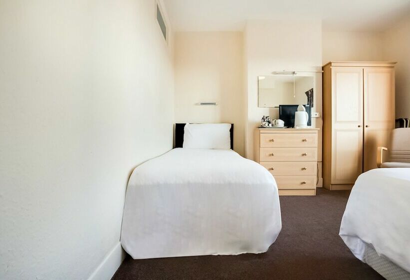 חדר סטנדרט לארבעה, Grosvenor House