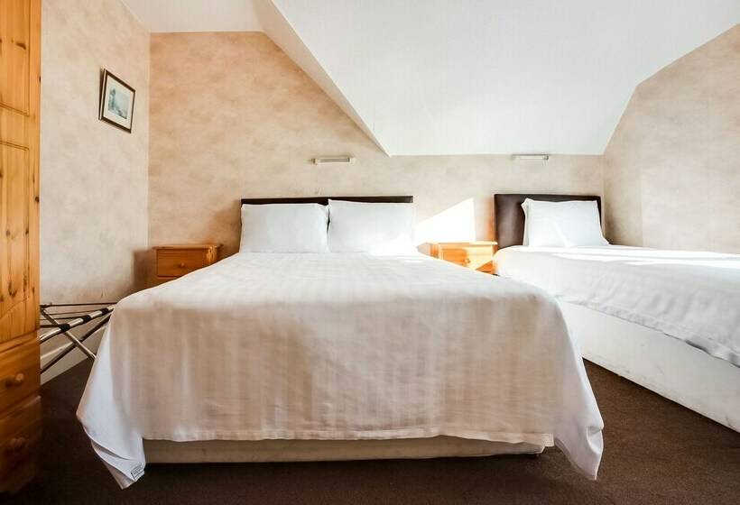 חדר סטנדרט לשלושה, Grosvenor House