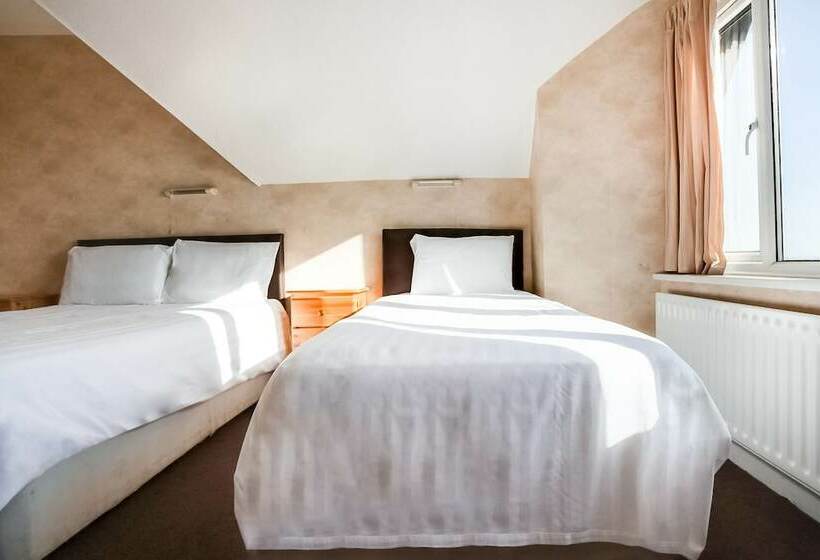 חדר סטנדרט לשלושה, Grosvenor House