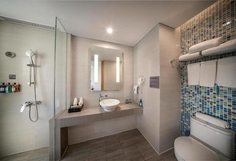 Люкс Вид на Реку, Holiday Inn Express Emei Mountain, An Ihg