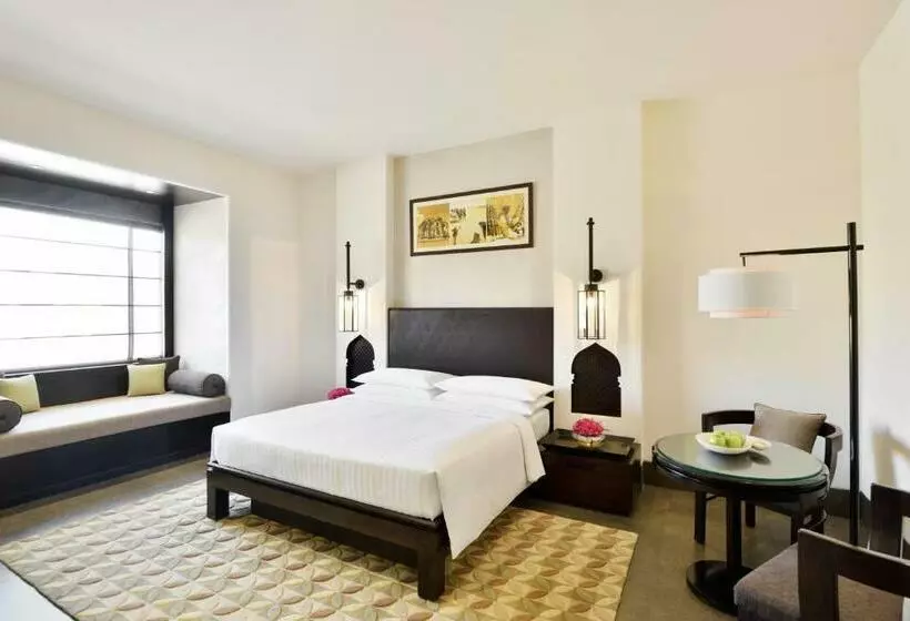 キングサイズベッドのスタンダードルーム, Jaisalmer Marriott Resort & Spa