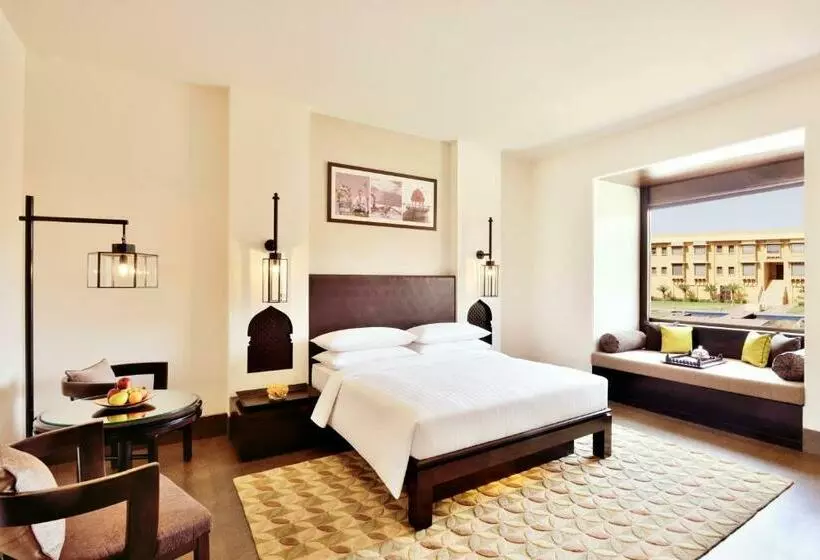 キングサイズベッドのスタンダードルーム, Jaisalmer Marriott Resort & Spa