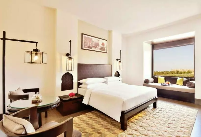 キングサイズベッドのスタンダードルーム, Jaisalmer Marriott Resort & Spa