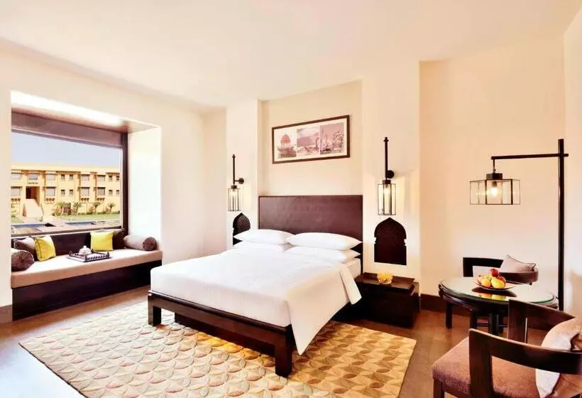 キングサイズベッドのスタンダードルーム, Jaisalmer Marriott Resort & Spa