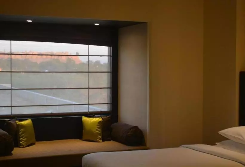 キングサイズベッドのスタンダードルーム, Jaisalmer Marriott Resort & Spa
