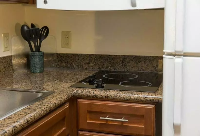 キングサイドベッドのスタンダードワンルーム, Staybridge Suites   Columbus Polaris, An Ihg