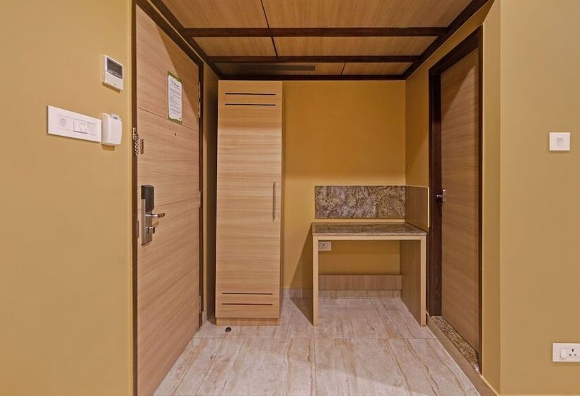 Номер Deluxe, Treebo Fourth Avenue