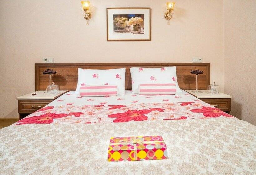 اتاق خانوادگی, Milotel M+