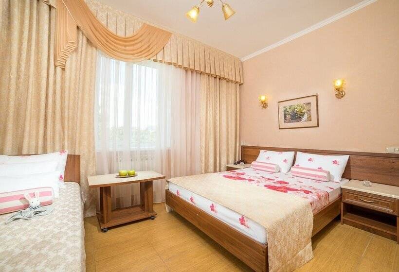 اتاق خانوادگی, Milotel M+