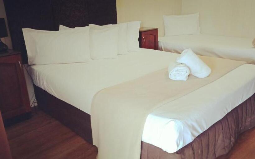 اتاق استاندارد, Country Plaza Motor Inn
