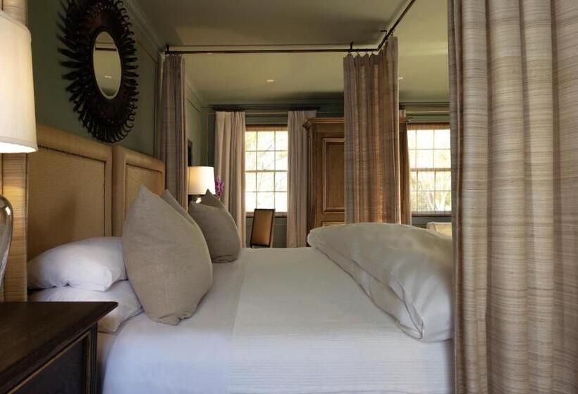 سوییت, Akademie Street Boutique