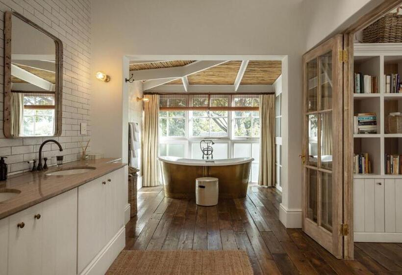 استودیو استاندارد با بالکن, Akademie Street Boutique