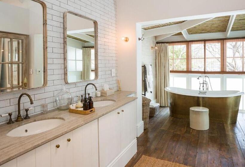 استودیو استاندارد با بالکن, Akademie Street Boutique