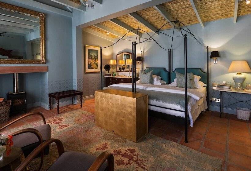 خانه 1 خوابه, Akademie Street Boutique