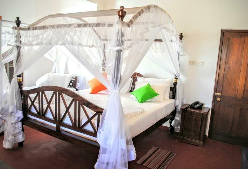 غرفة ديلوكس, Miura Dutch Edge